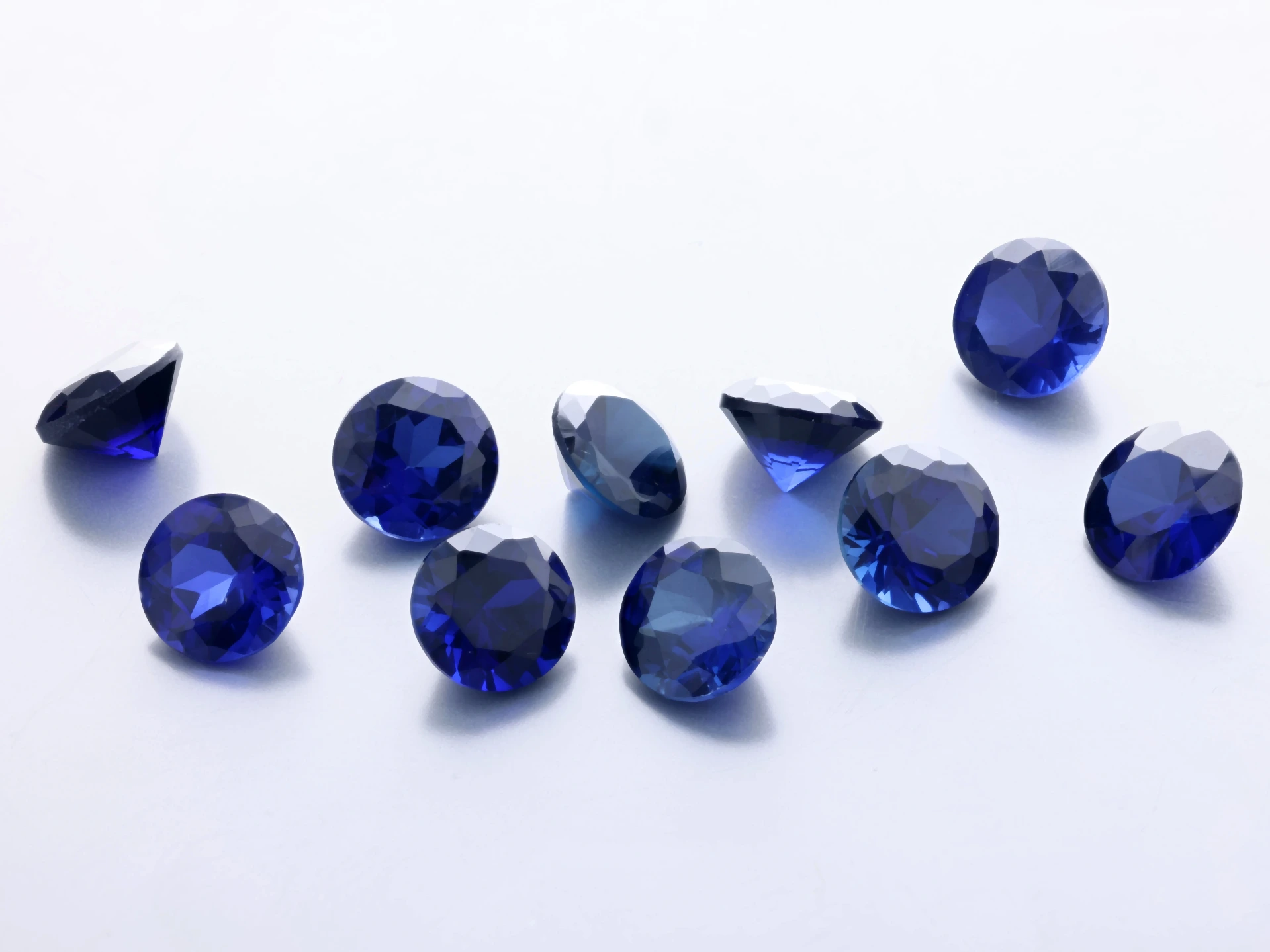 Synthetic/Lab Grown Sapphire 6.50mm Round Blue