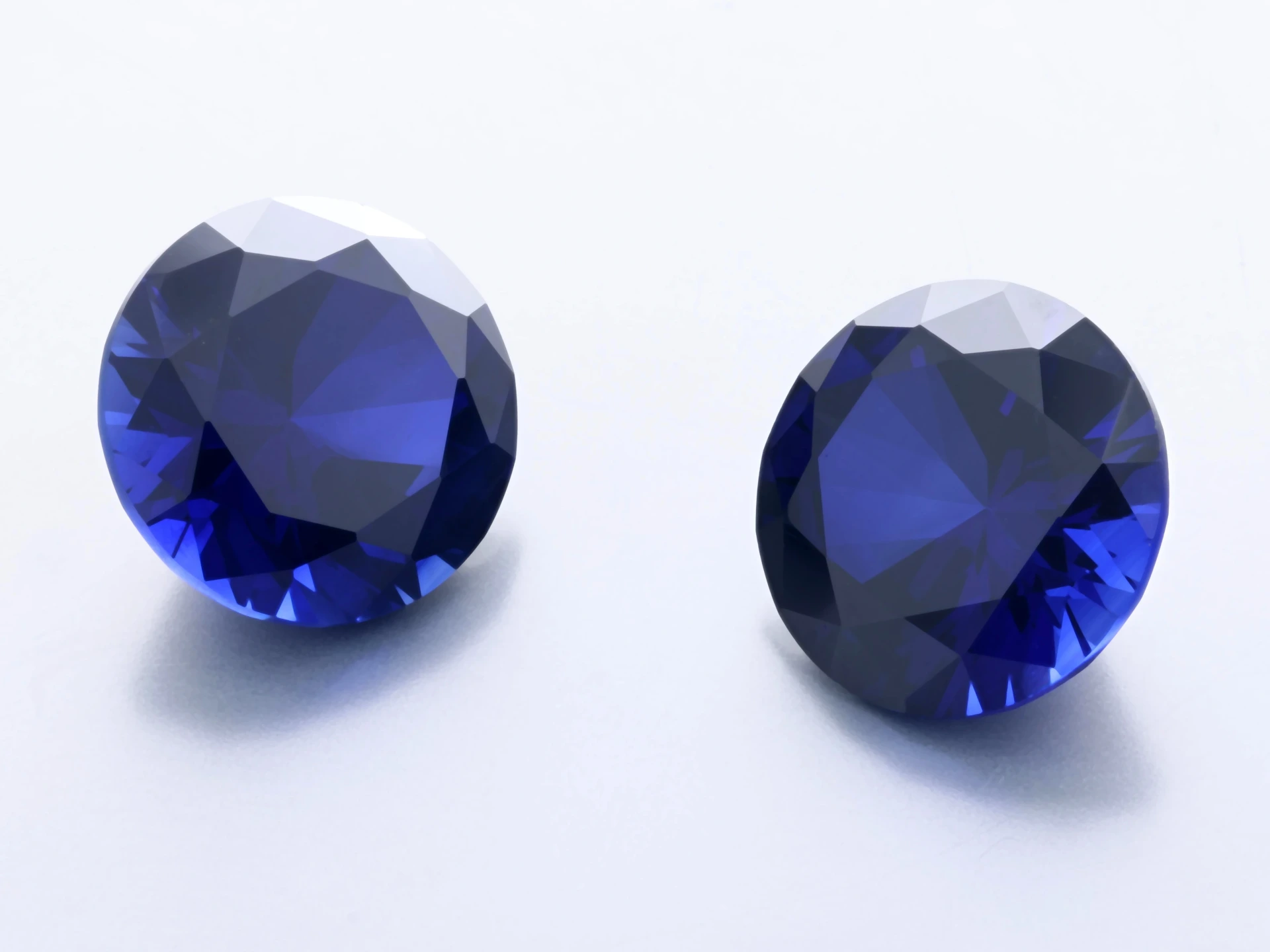 Synthetic/Lab Grown Sapphire 10mm Round Blue