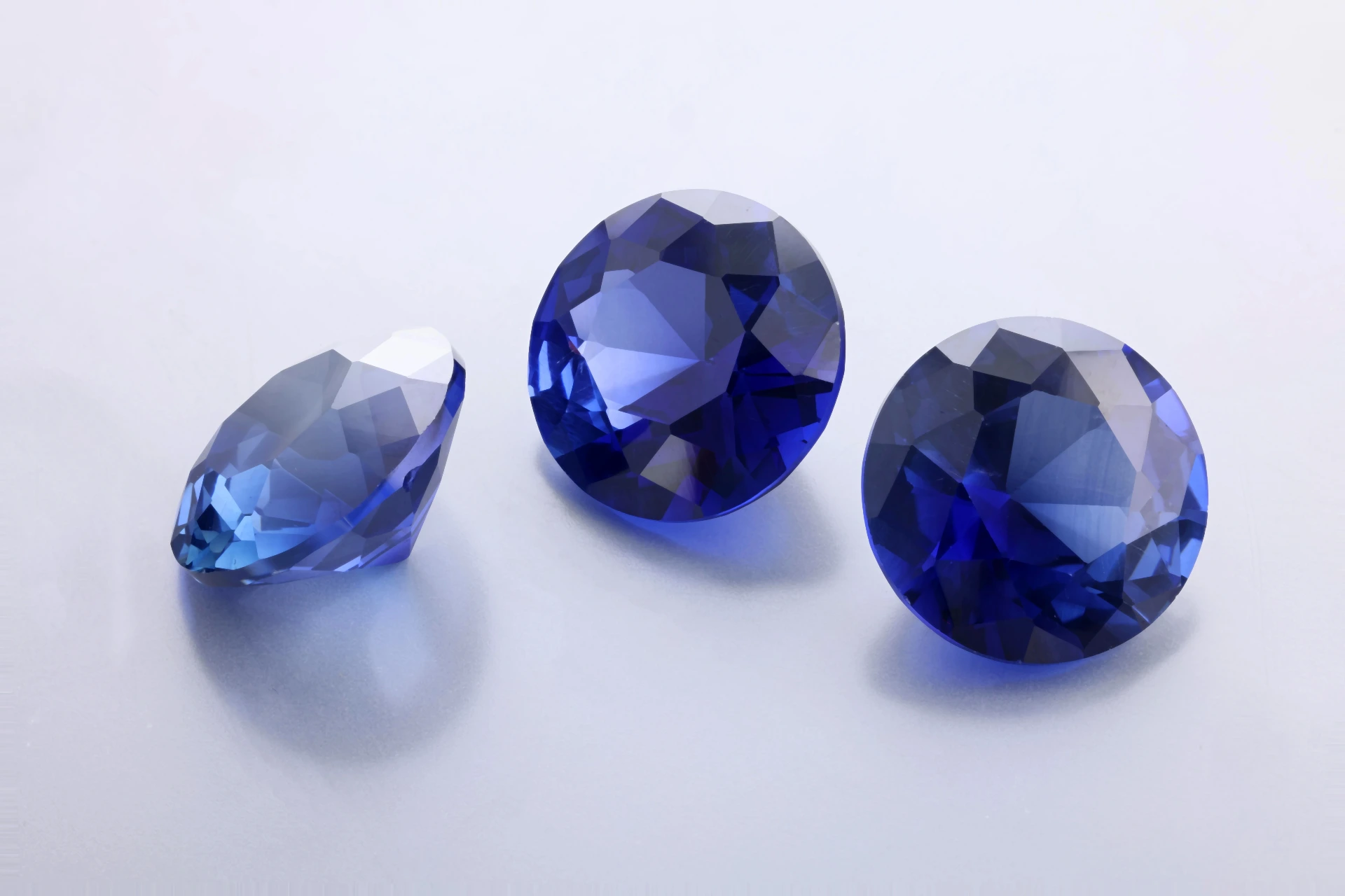 Synthetic/Lab Grown Sapphire 14mm Round Blue