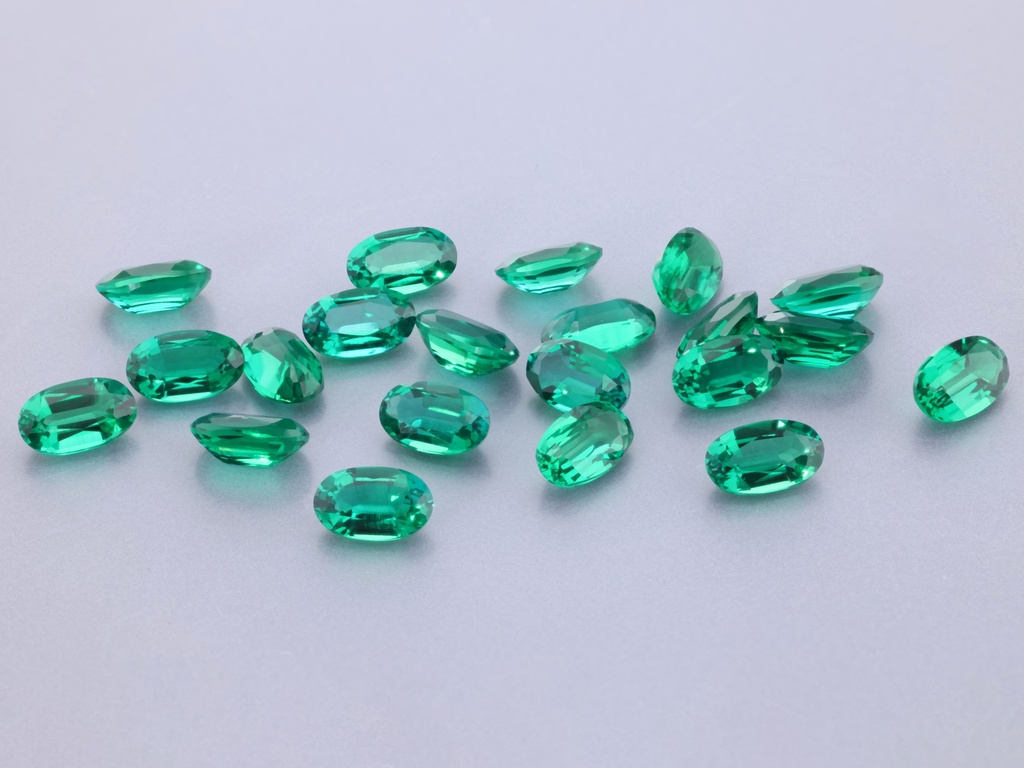 [BHVB0503] Hydrothermal/Lab Grown Emerald 5x3mm Oval
