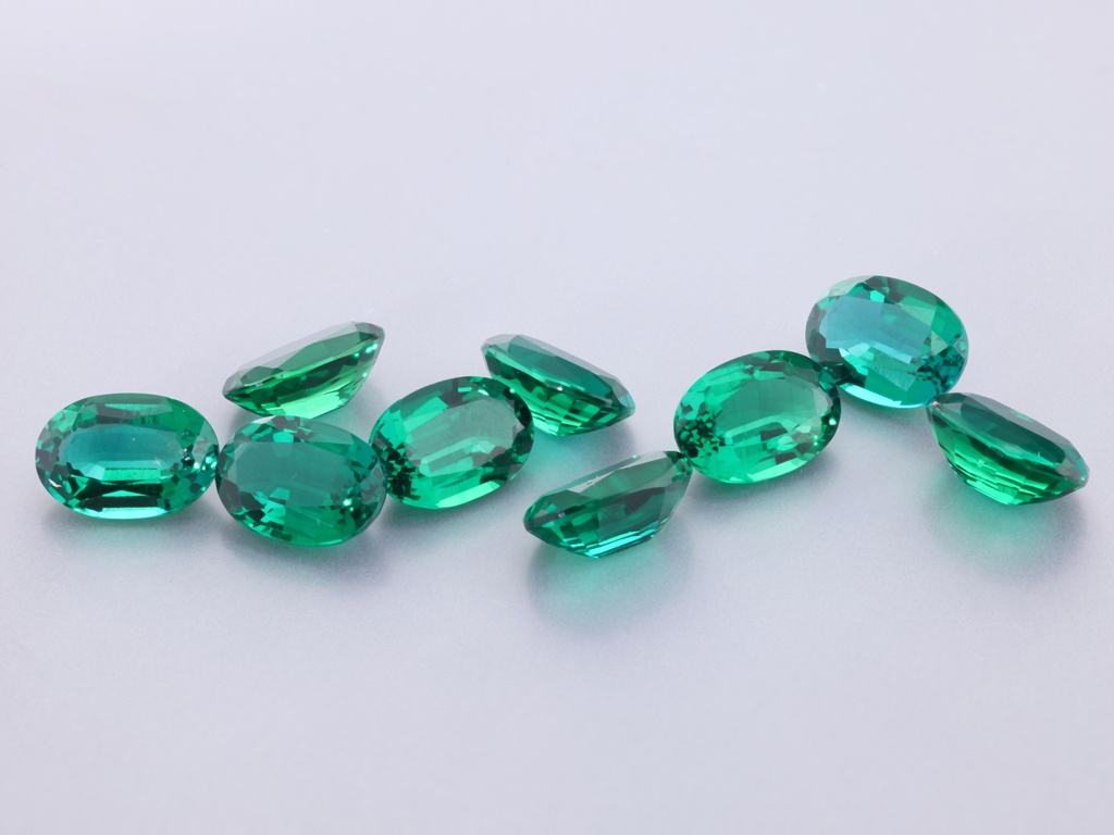 [BHVB0705] Hydrothermal/Lab Grown Emerald 7x5mm Oval