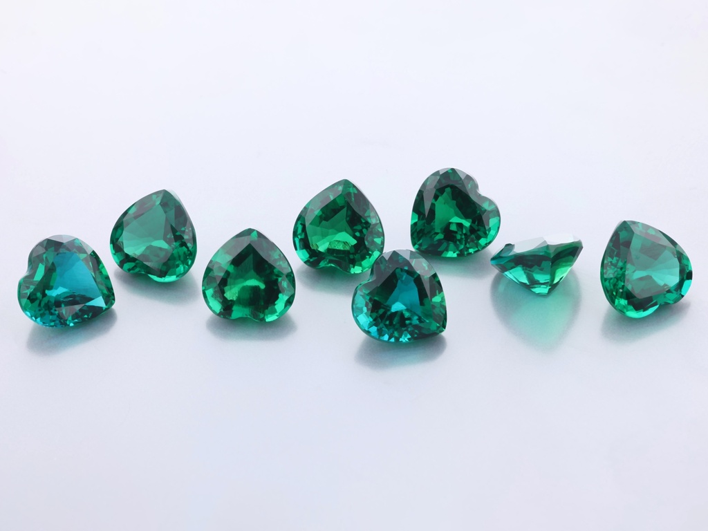 [BHHB0800] Hydrothermal/Lab Grown Emerald 8.00mm Heart Shape