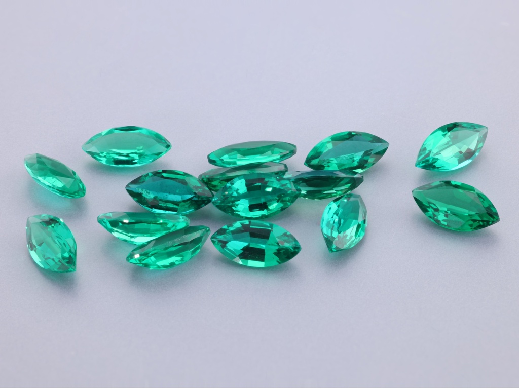 [BHMB0703] Hydrothermal/Lab Grown Emerald 7x3.5mm Marquise