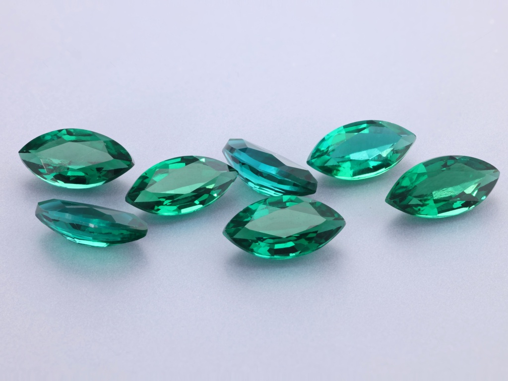 [BHMB0904] Hydrothermal/Lab Grown Emerald 9x4.5mm Marquise