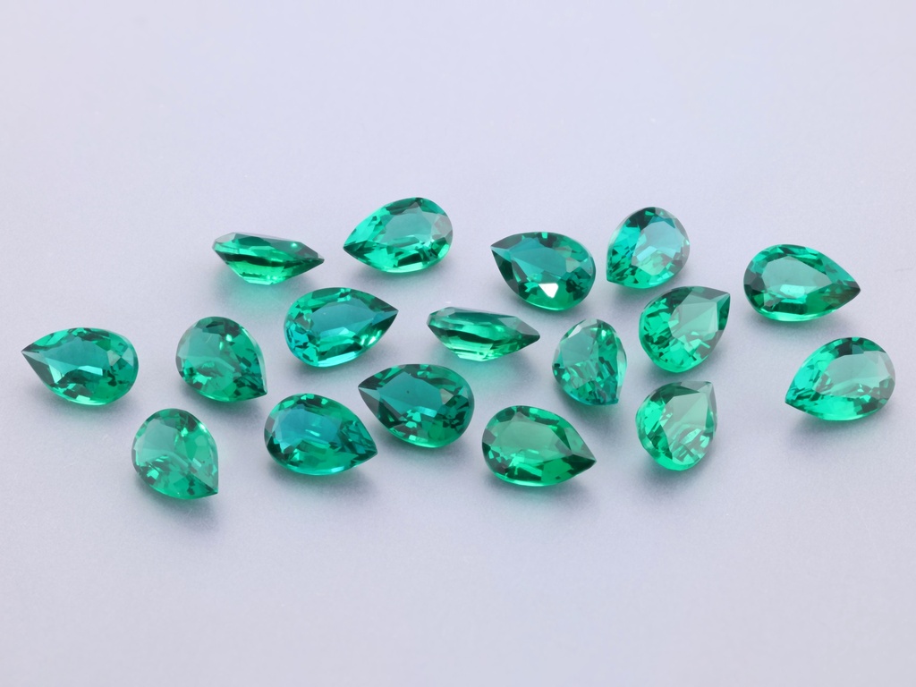 [BHPB0604] Hydrothermal/Lab Grown Emerald 6x4mm Pear Shape