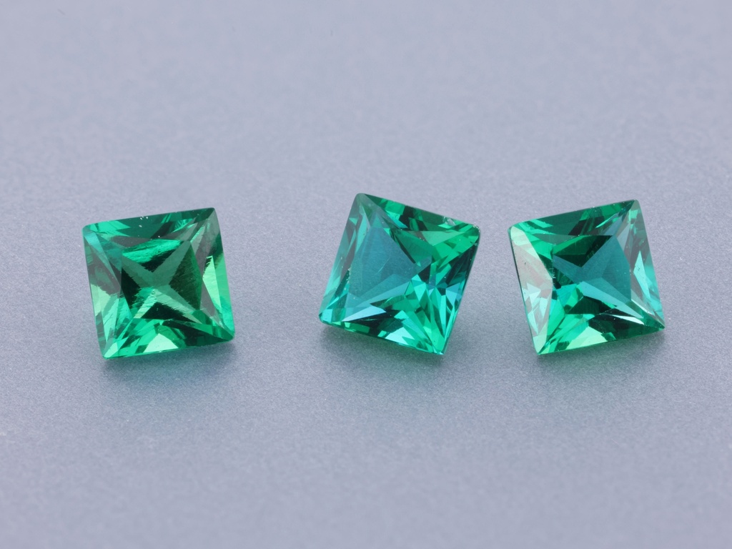 [BHQP0300] Hydrothermal/Lab Grown Emerald 3.00mm Princess Cut