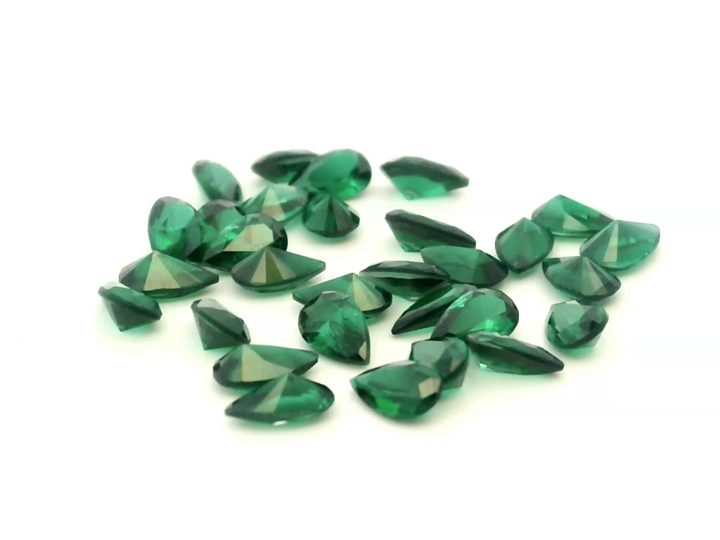 Synthetic Composite 5x3mm Pear Shape Green Shallow