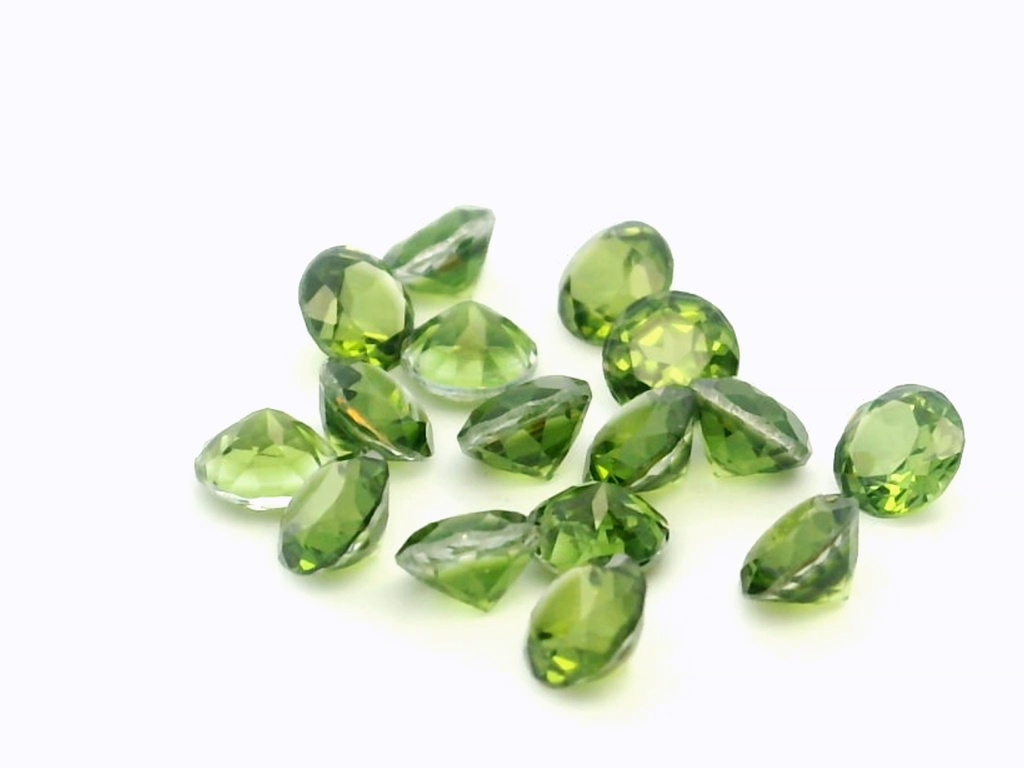 Synthetic Soude Spinel 4.50mm Round Light Green