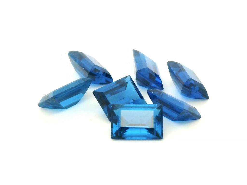 Synthetic/Lab Grown Spinel 7x5mm Baguette Cobalt Blue