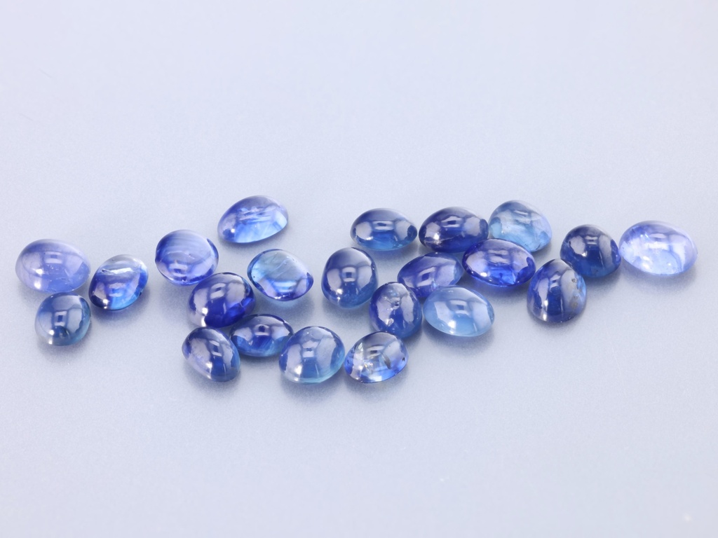 Blue Sapphire 4x3mm +/- Oval Cabochon