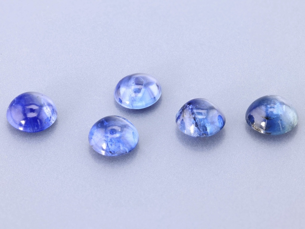 Blue Sapphire 4.25-4.50mm Round Cabochon