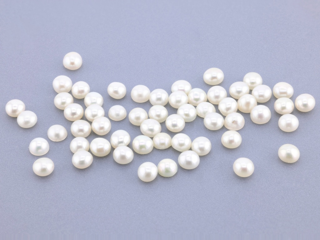 [JSRC0275] Freshwater Half Seed Pearls 2.75-3.00mm White