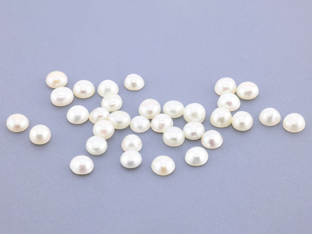 [JSRC0300] Freshwater Half Seed Pearls 3.00-3.25mm White