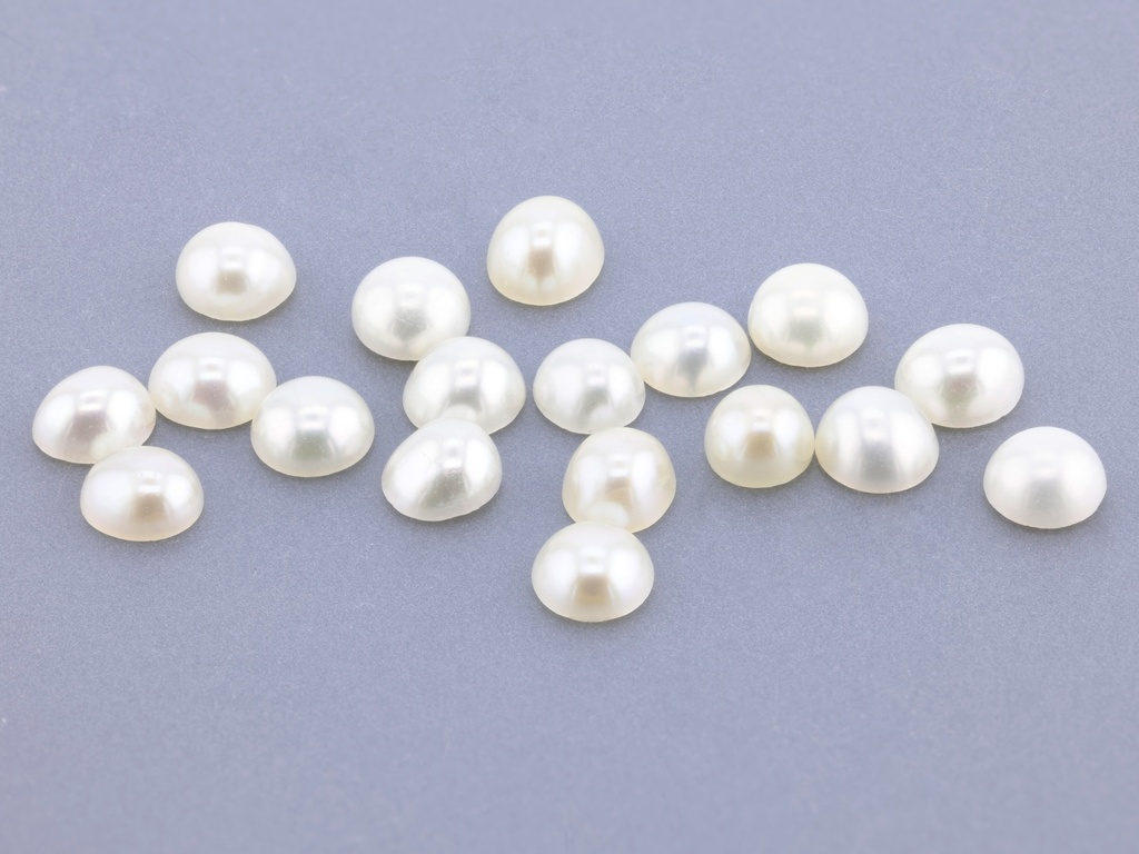 [JSRC0325] Freshwater Half Seed Pearls 3.25-3.50mm White