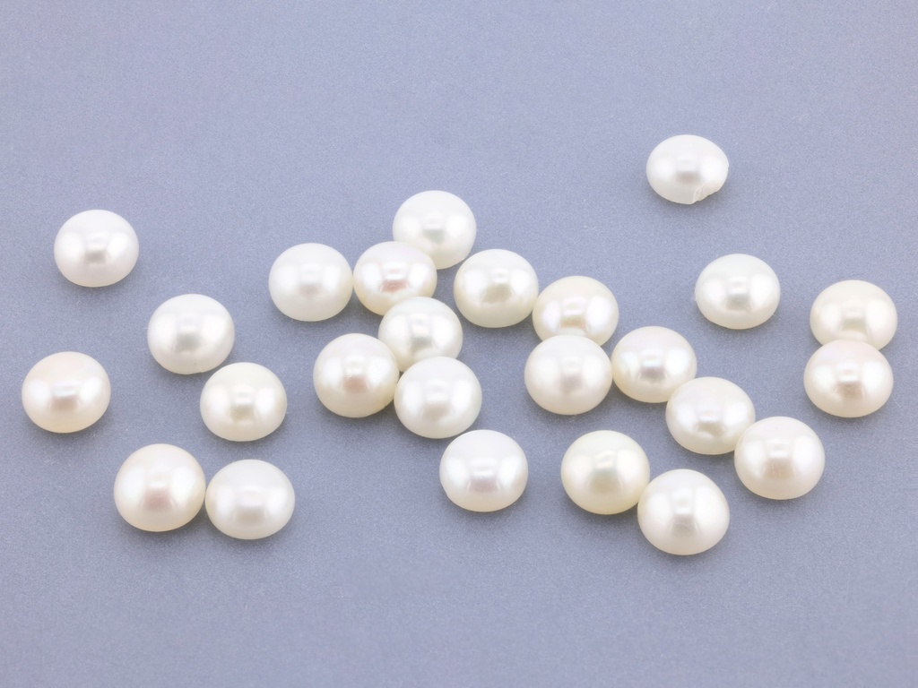 [JSRC0350] Freshwater Half Seed Pearls 3.50-3.75mm White