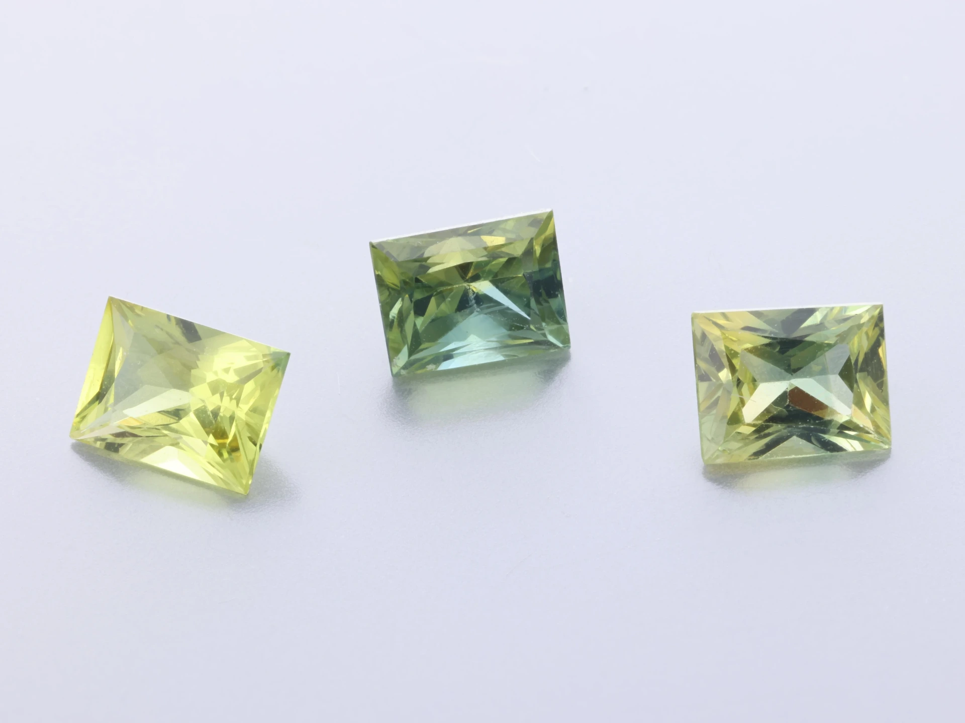 Parti Sapphire 5x4mm Radiant Cut Baguette 
