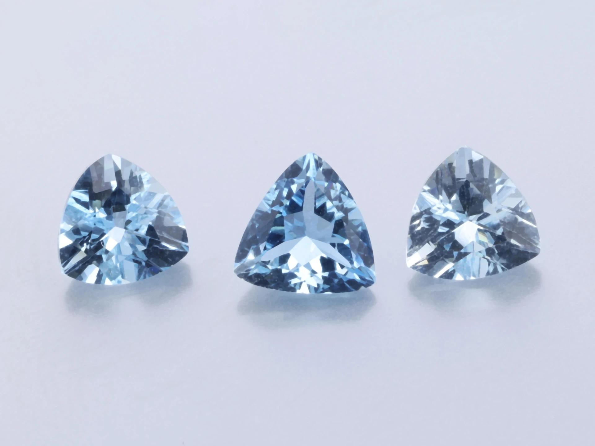 Aquamarine 5.00mm Trilliant Dark Blue