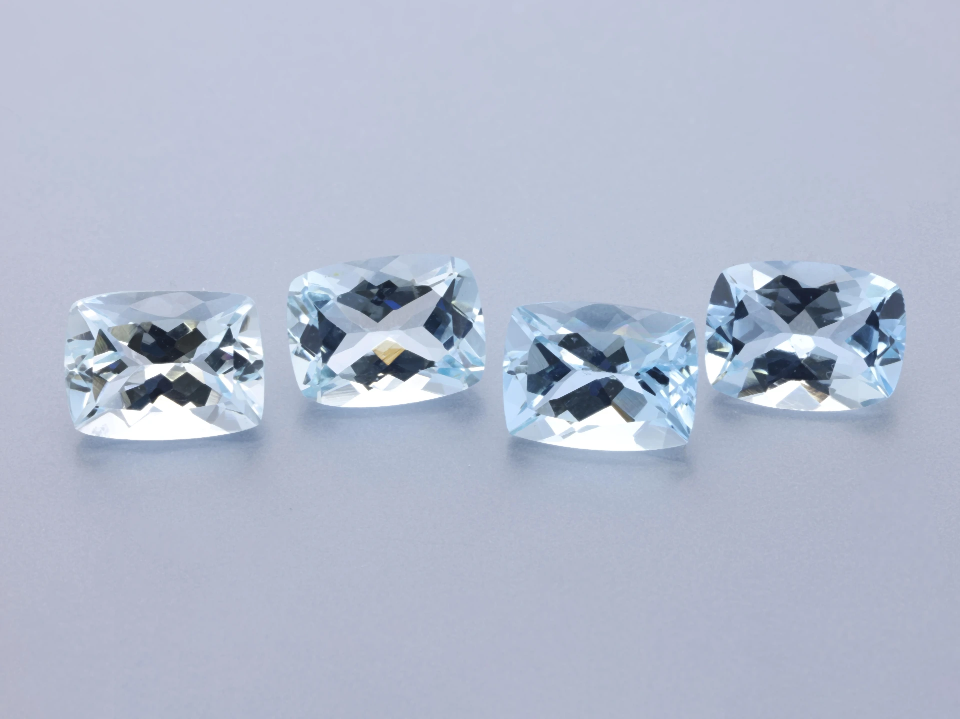 Aquamarine 8x6mm Cushion