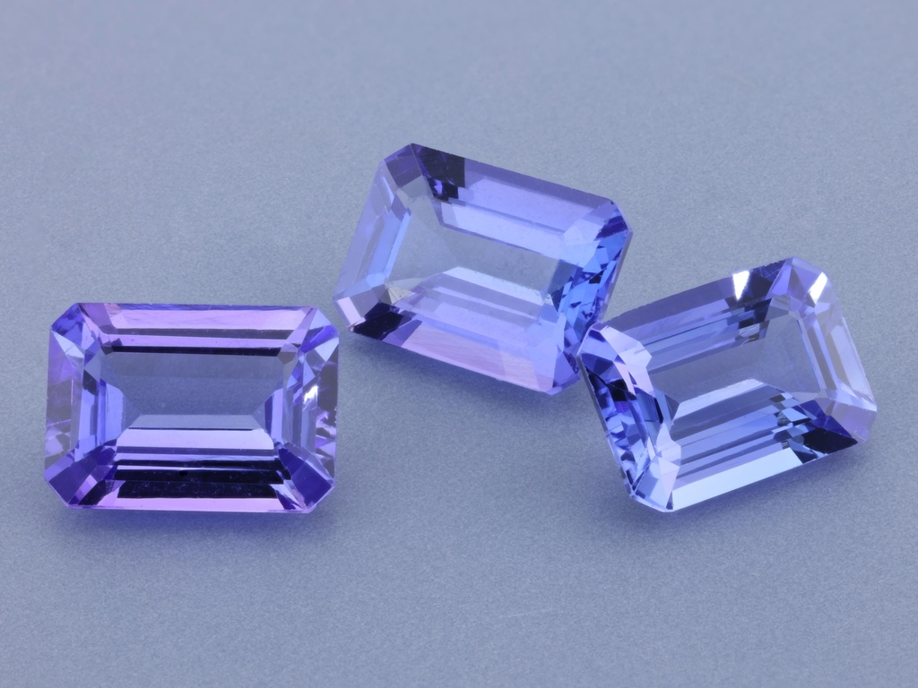 Tanzanite 7x5mm Emerald Cut