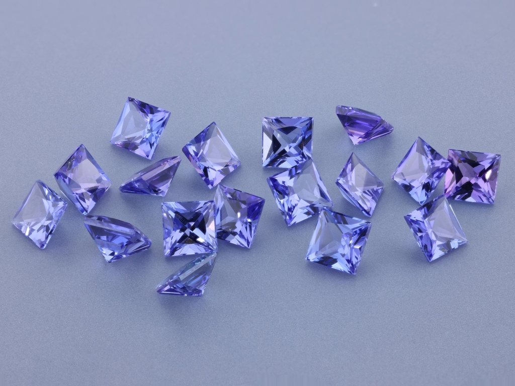 Tanzanite 4.00mm Princess Cut