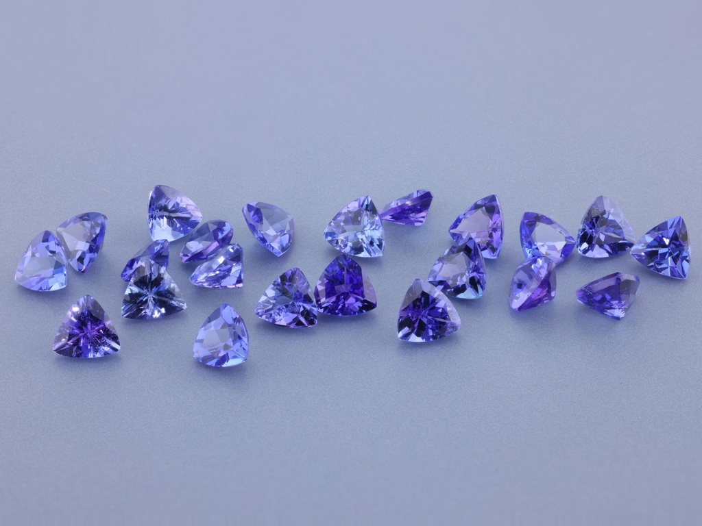 Tanzanite 4.00mm Trilliant