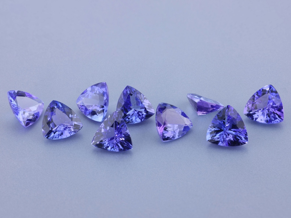 Tanzanite 6.00mm Trilliant