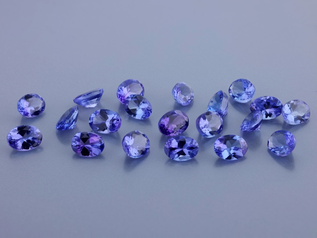Tanzanite 4x3mm Oval