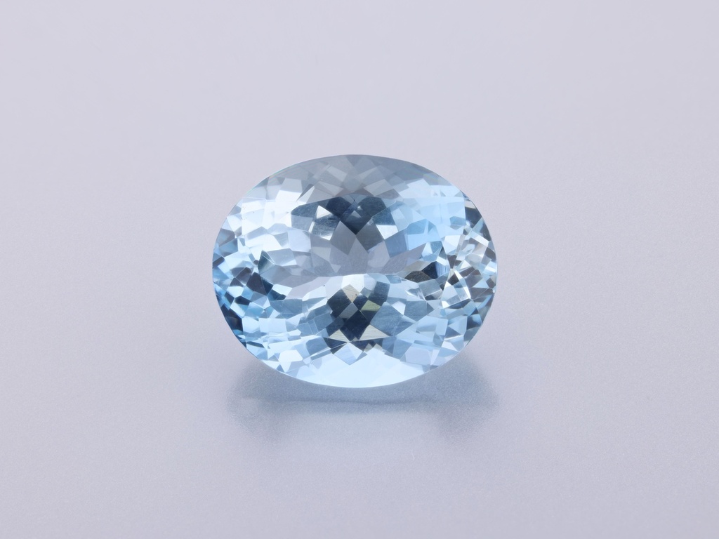 Aquamarine 11.1x9.1mm Oval Mid Blue