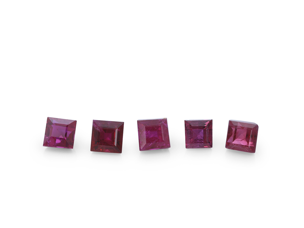 [RRQS0225B] Ruby 2.25mm Carre Cut Red