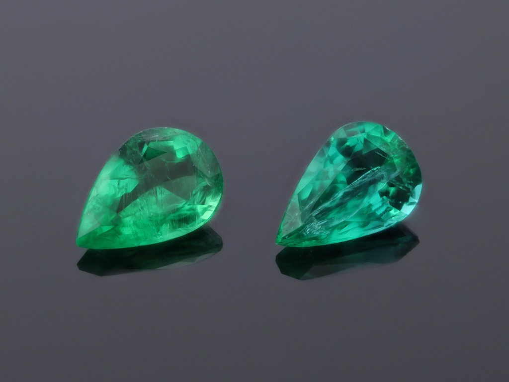 Zambian Emerald 6x4mm +/- Pear Shape