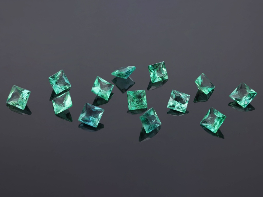 Emerald 2.50mm Princess Cut Mid Green