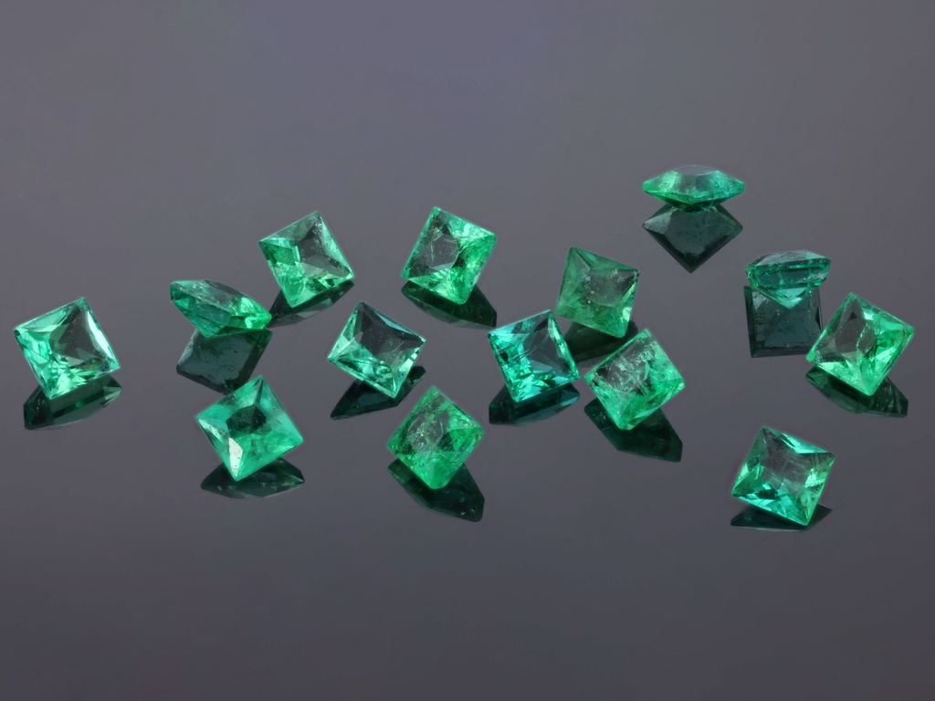 Emerald 2.75mm Princess Cut Mid Green