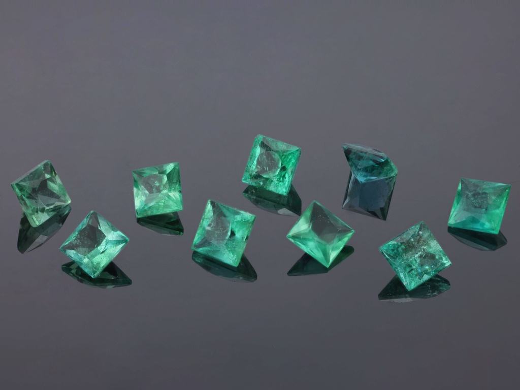 Emerald 3.00mm Princess Cut Green