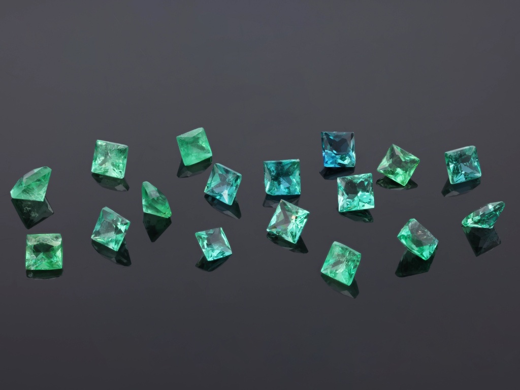 Emerald 2.00mm Princess Cut Mid Green