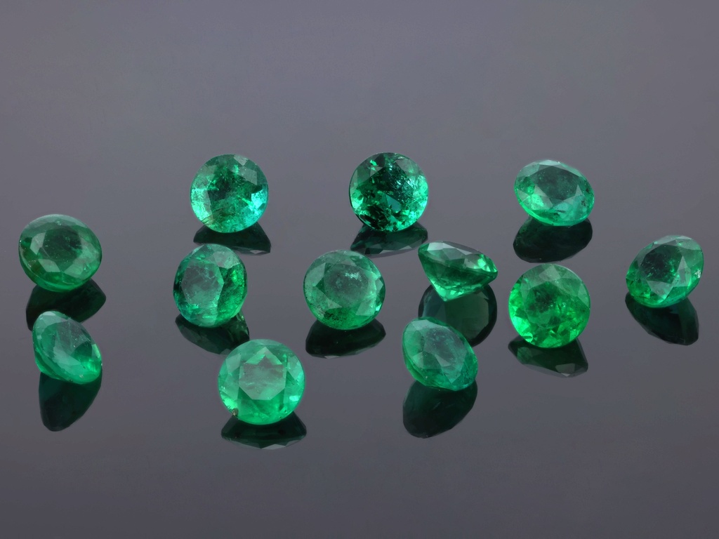 Emerald 3.50mm Round Diamond Cut Dark Green