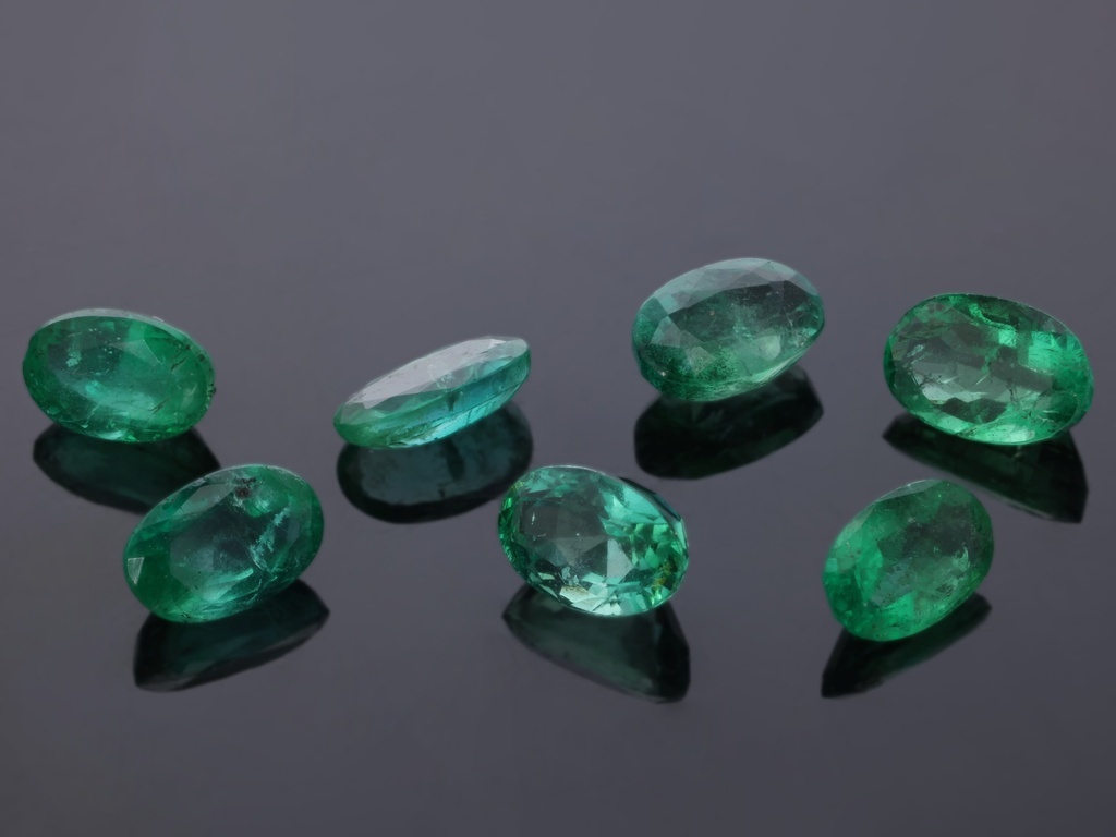 Emerald 5x3mm Oval