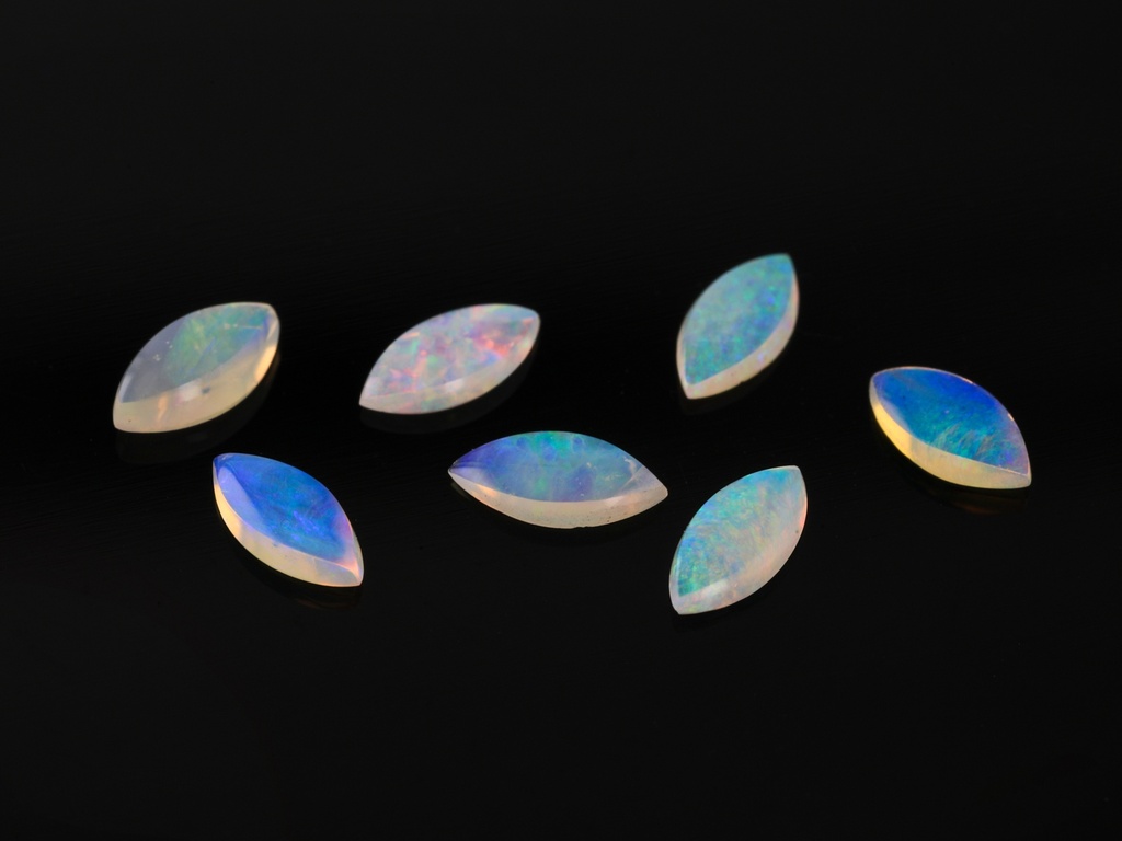[NWMC0603] White Opal 6x3mm Marquise