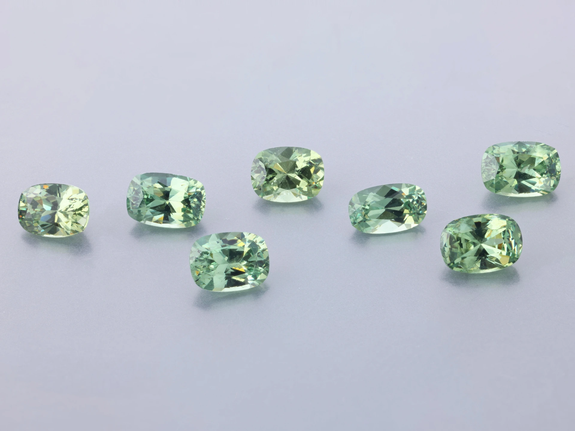 Demantoid Garnet 4.5x3.5mm+/- Cushion 