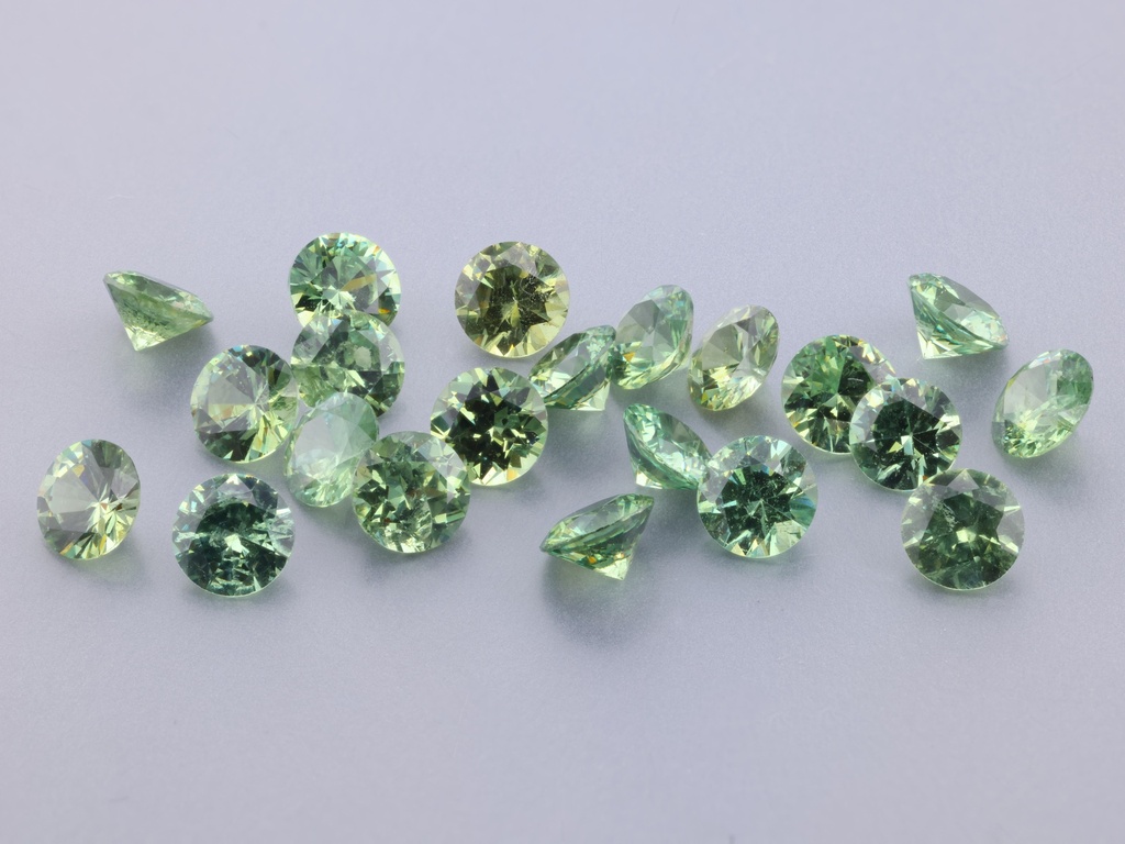 Demantoid Garnet 3.75mm Round