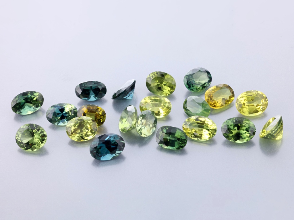 Parti Sapphire 5x4mm +/- Oval