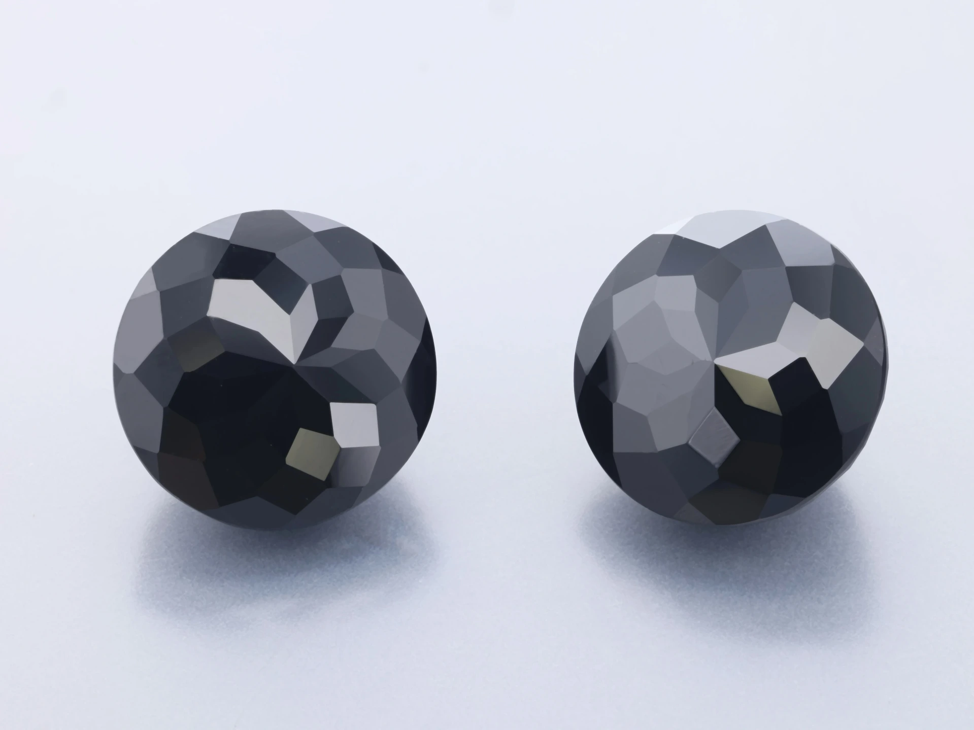 Black Spinel 10mm Round Fancy