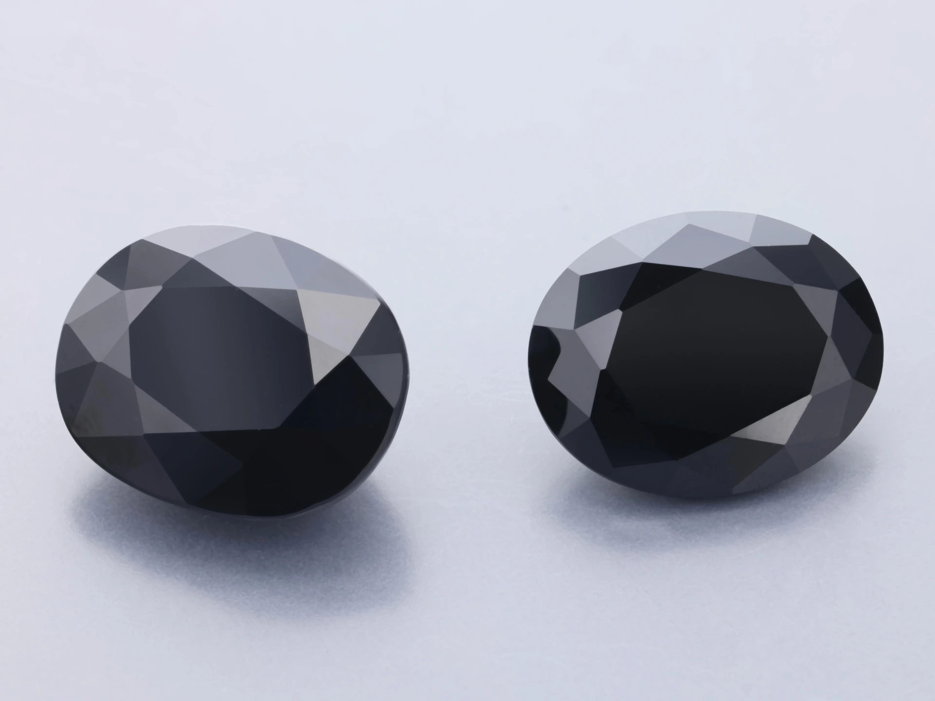 Black Spinel 10x8mm Oval