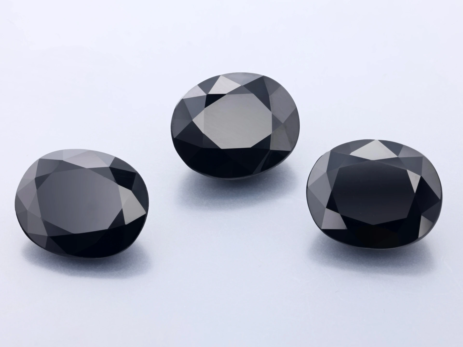 Black Spinel 12x10mm Oval