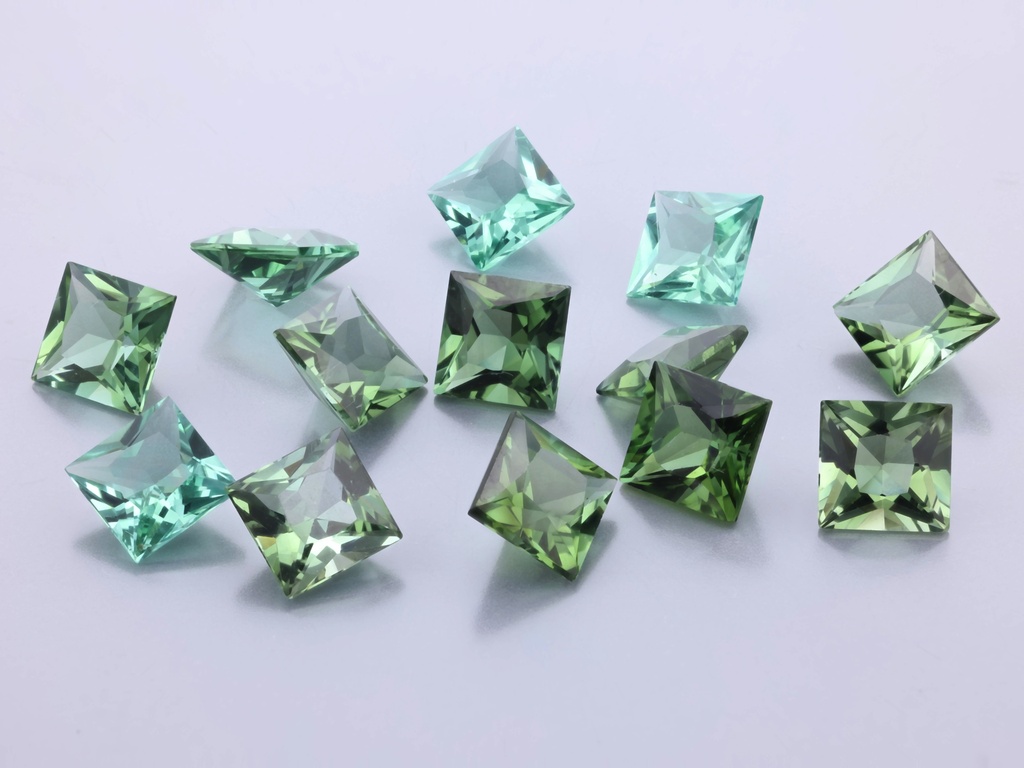 Blue Green Tourmaline 5.00mm Princess Cut Light