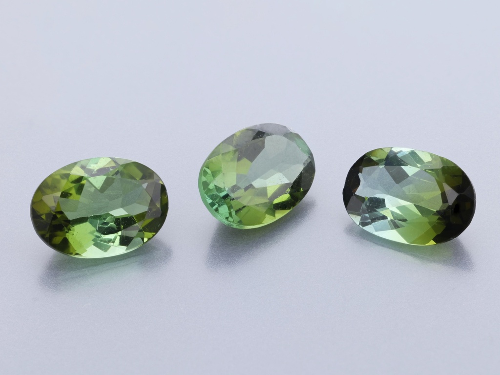 Green Tourmaline 7x5mm Oval