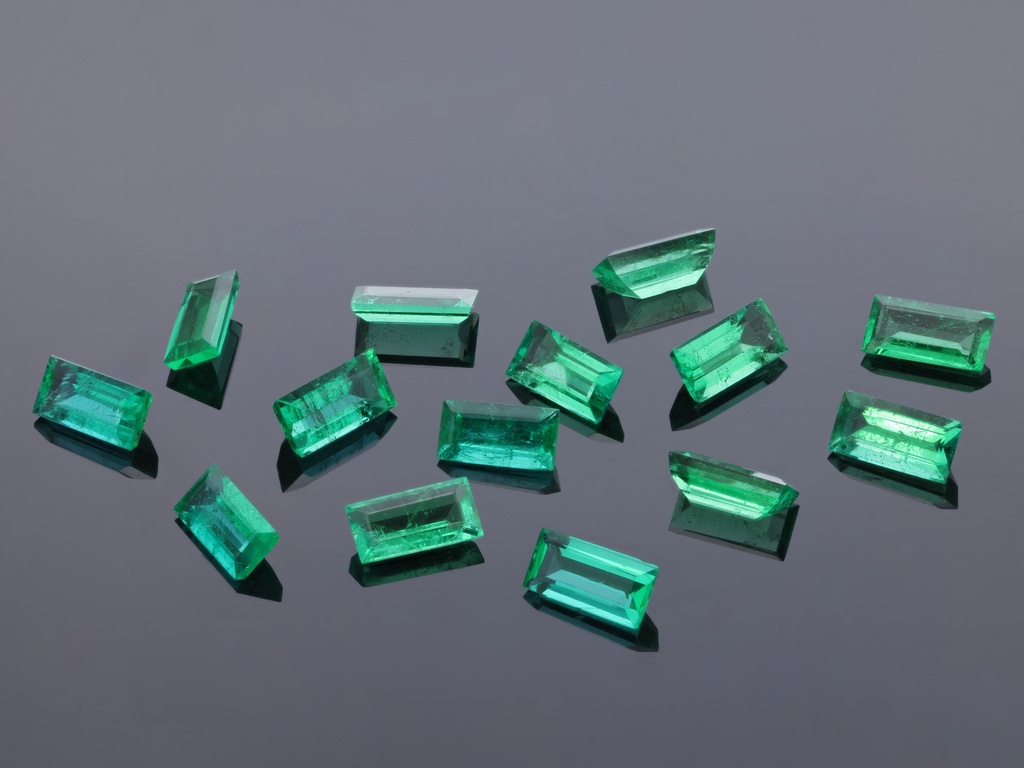 Emerald 5x2.5mm Baguette Dark Green