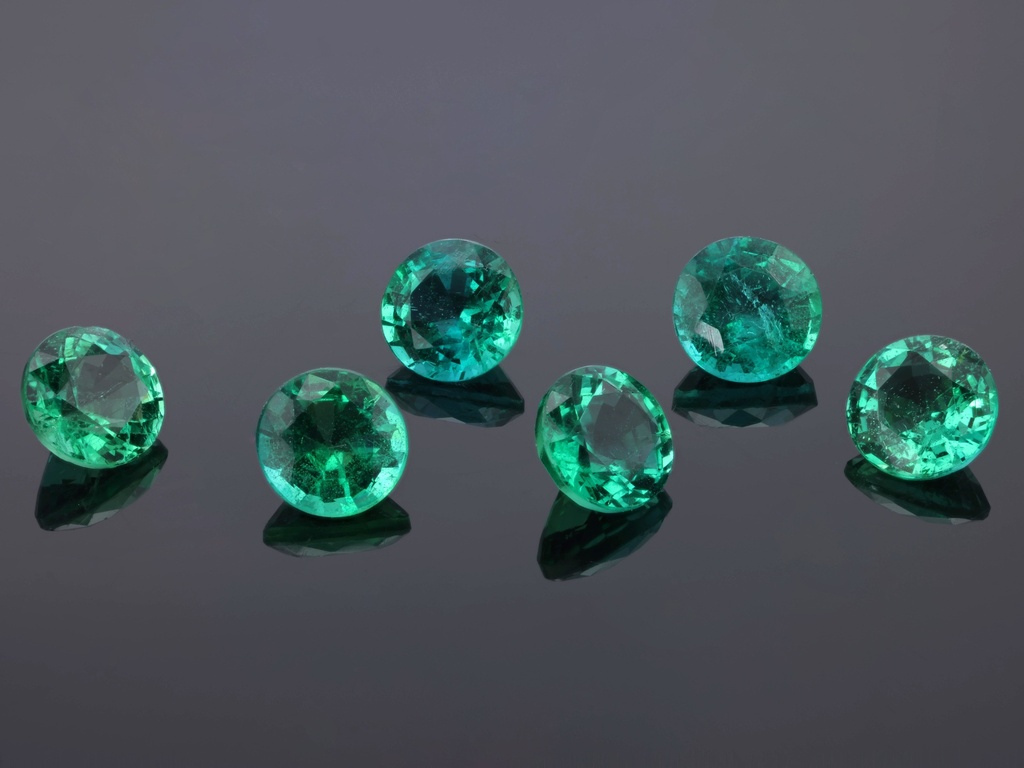 Emerald 5.00mm Round Green