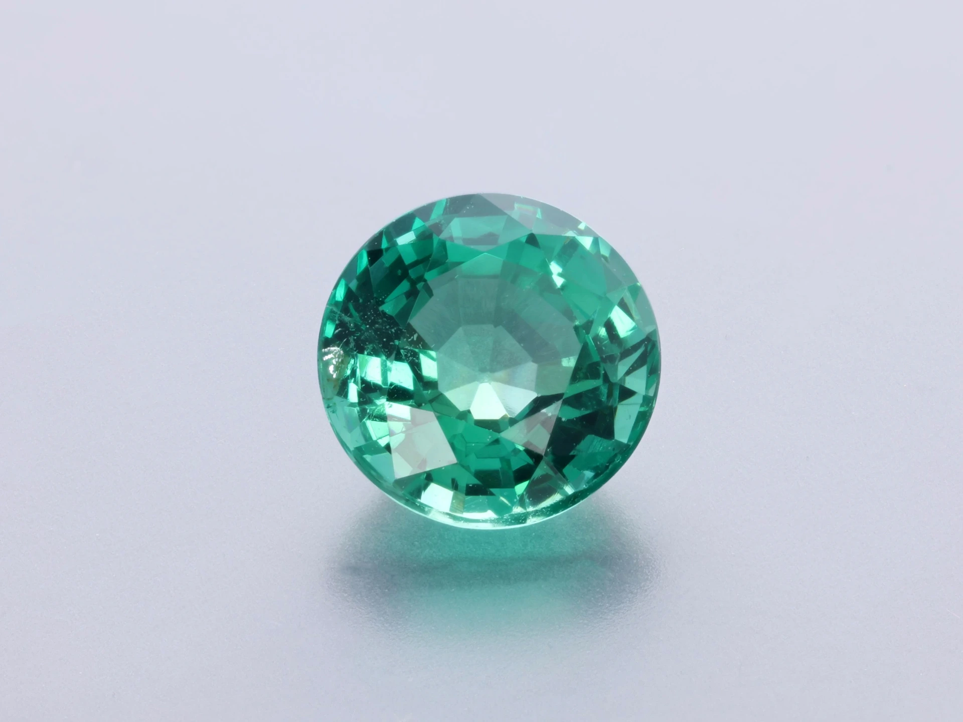 Emerald 5.60mm Round
