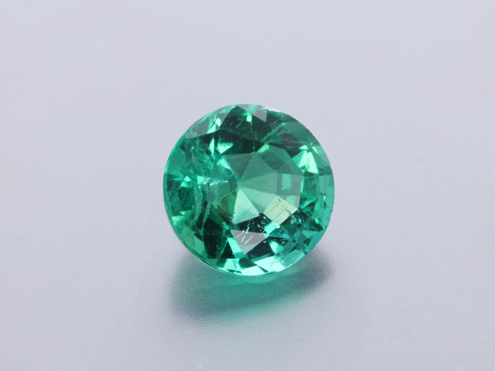 Emerald 5.60mm Round