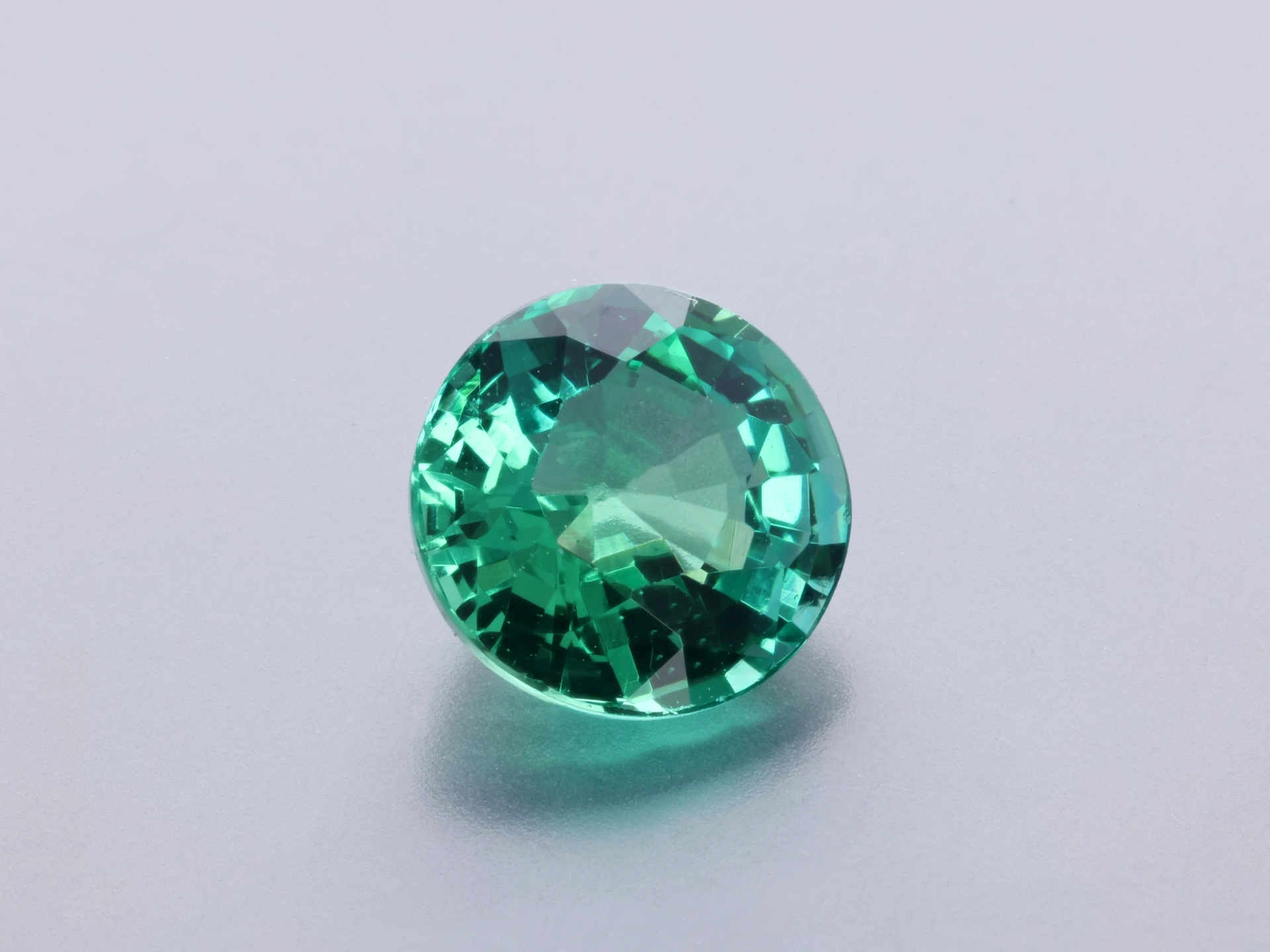 Emerald 5.50mm Round